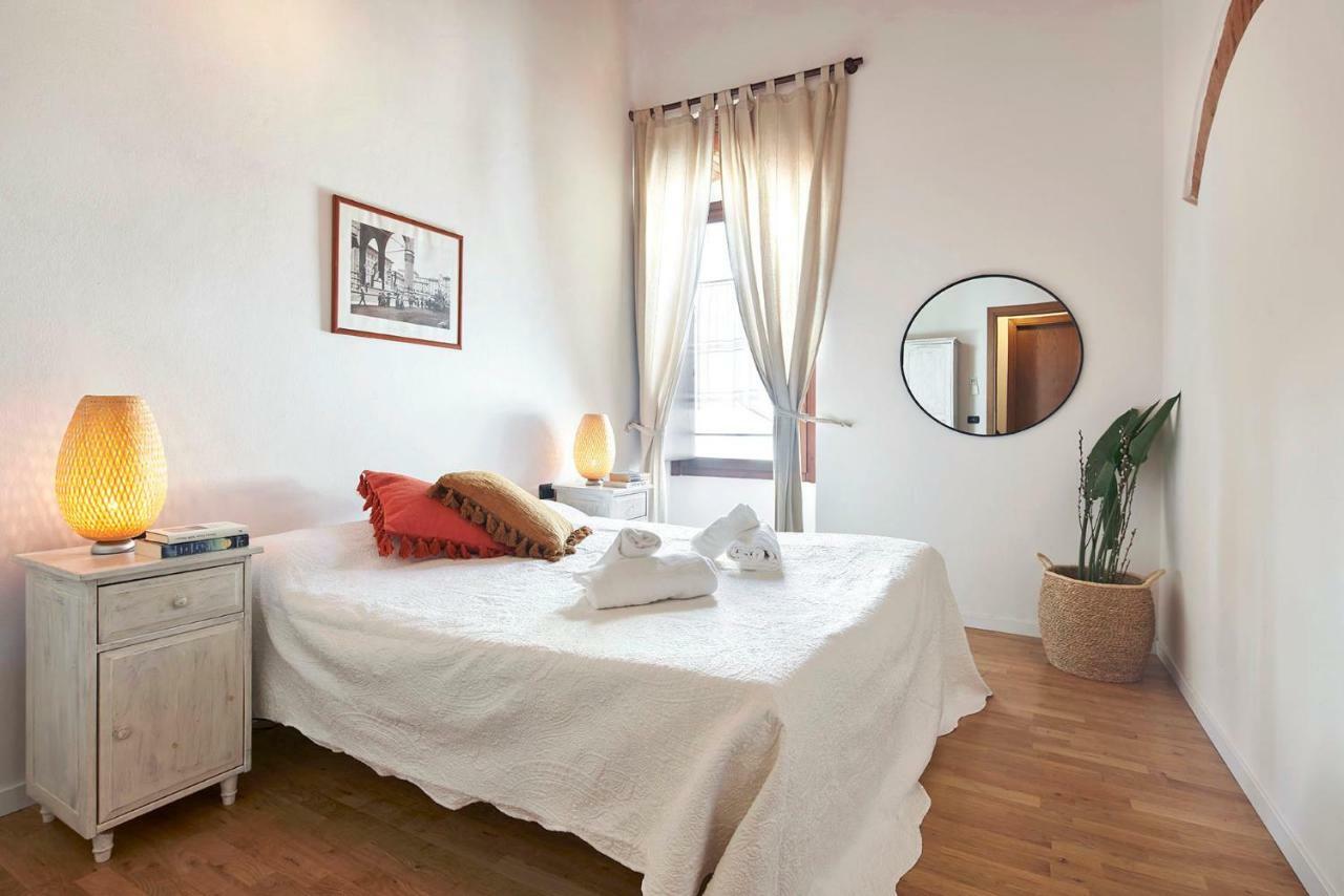 One Of A Kind Near The Duomo W/Balcony Palace Apt Floransa Dış mekan fotoğraf